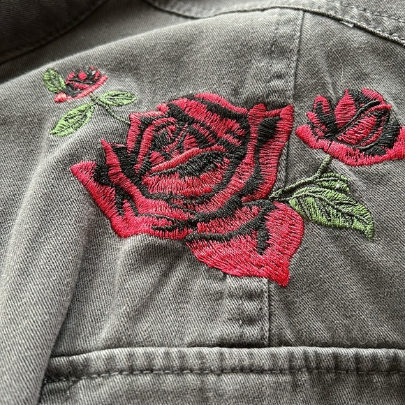 4/$20 Maurice’s 2X gray jacket - Picture 3 of 5